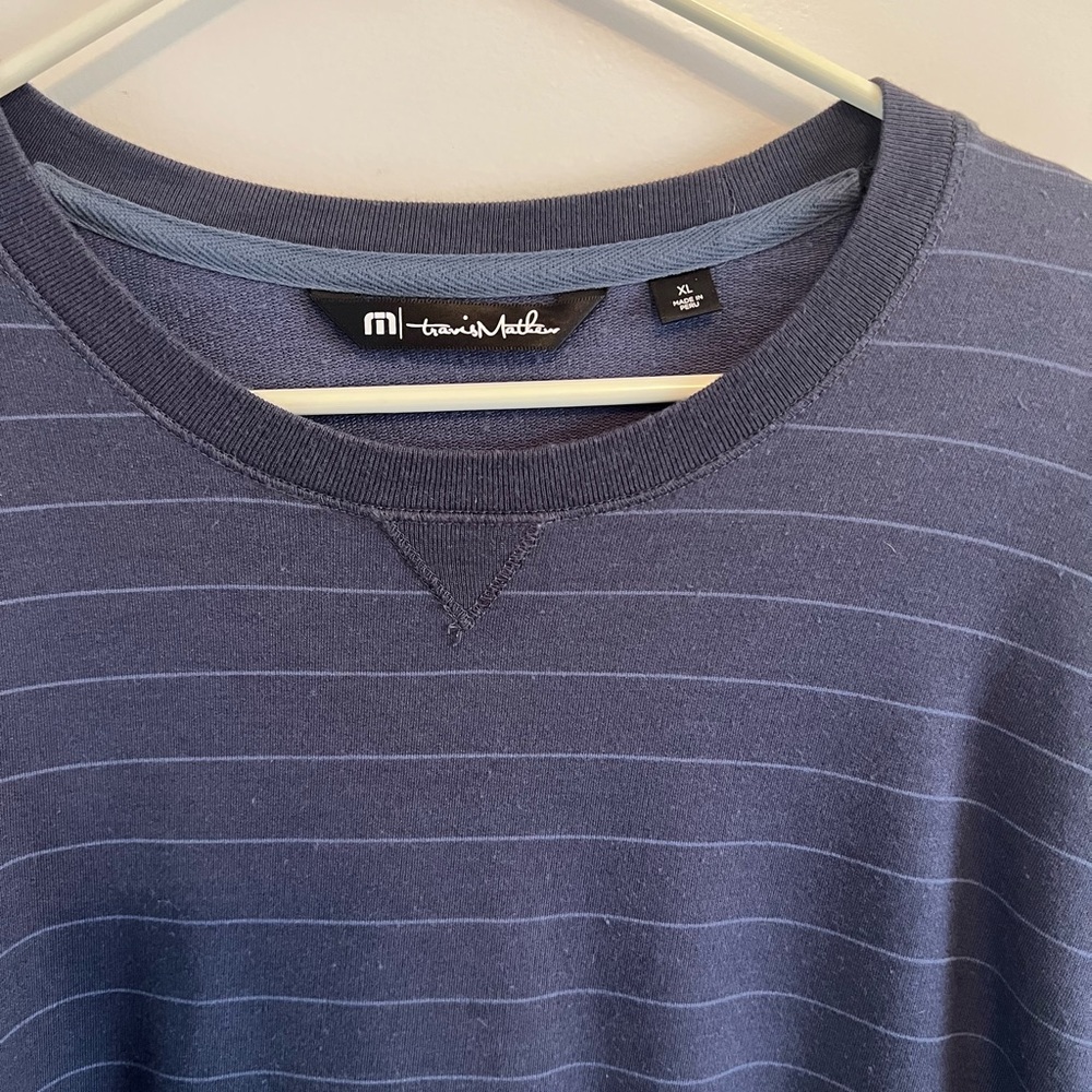 Travis Mathew long sleeve shirt